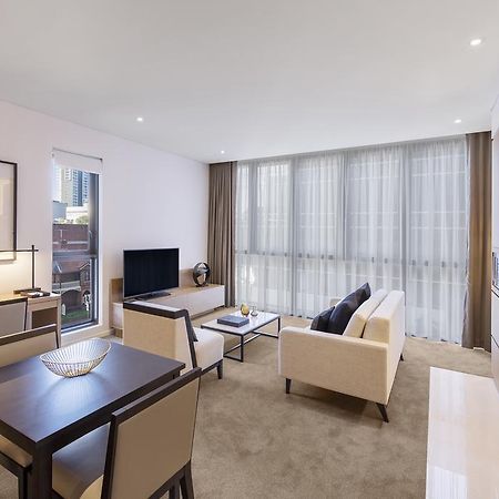 Skye Hotel Suites Parramatta Екстер'єр фото